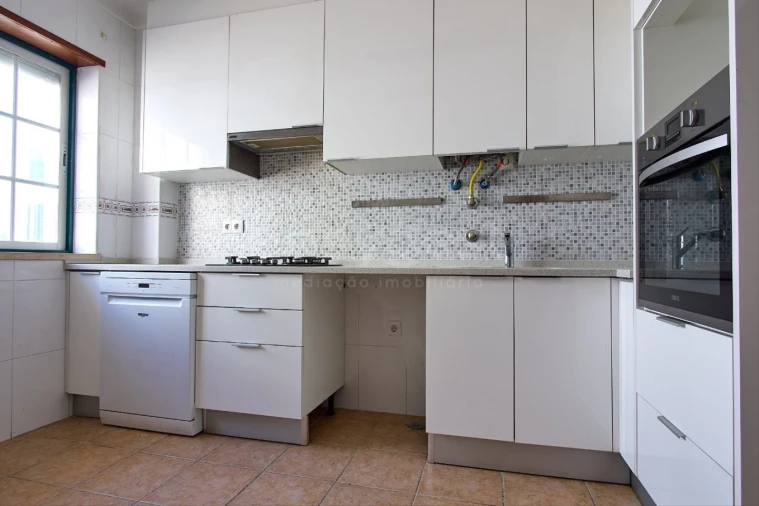 Apartamento T2 para Venda em Vila Real de Santo Antonio Foto 4