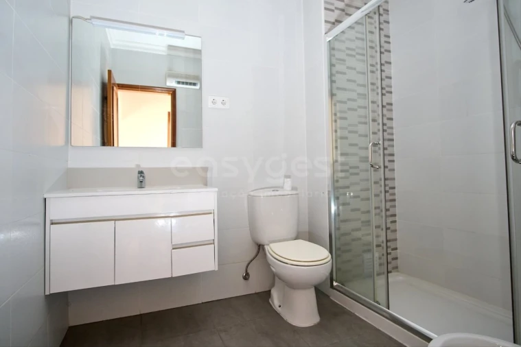 Apartamento T2 para Venda em Vila Real de Santo Antonio Foto 10