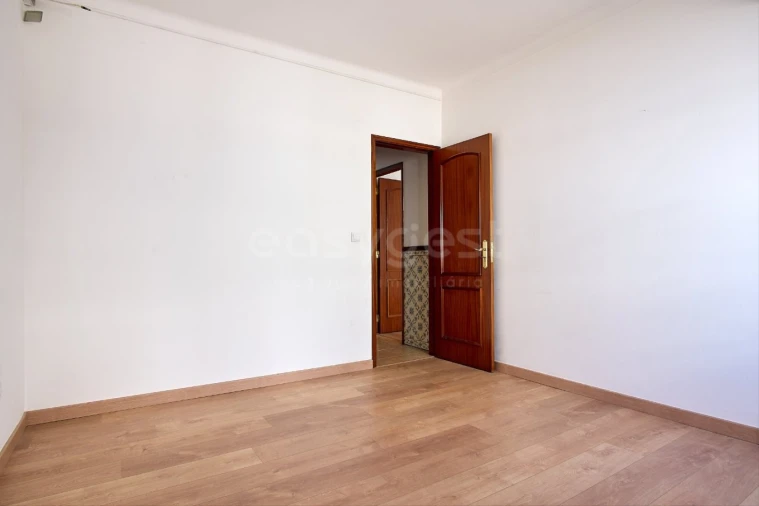 Apartamento T2 para Venda em Vila Real de Santo Antonio Foto 17