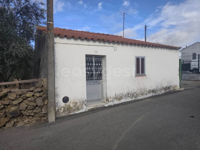 Moradia T1 para Venda em Aldeia dos Fernandes