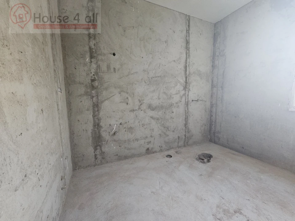 Moradia T4 para Venda em Santa Maria, São Pedro e Sobral da Lagoa Foto 14