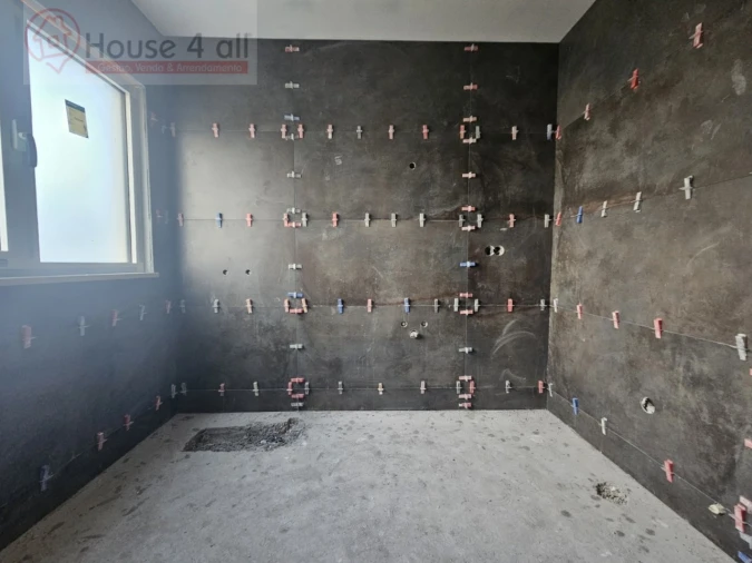 Moradia T4 para Venda em Santa Maria, São Pedro e Sobral da Lagoa Foto 23