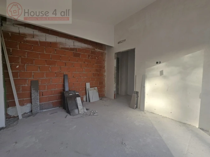 Moradia T4 para Venda em Santa Maria, São Pedro e Sobral da Lagoa Foto 24