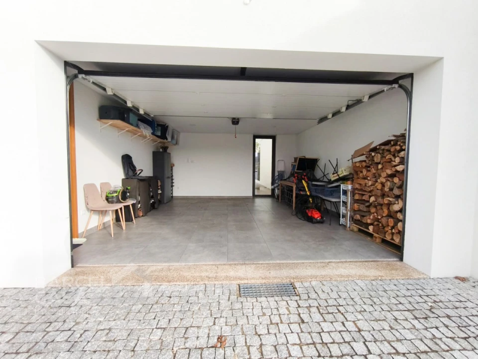 Moradia T3 para Venda em Manhente Foto 21