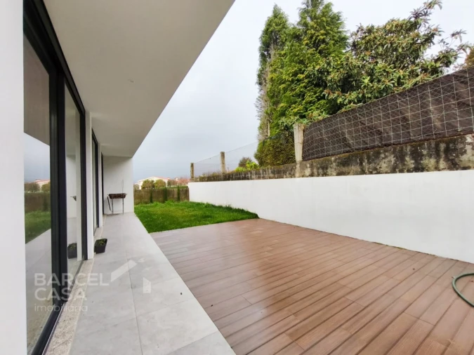 Moradia T3 para Venda em Manhente Foto 22