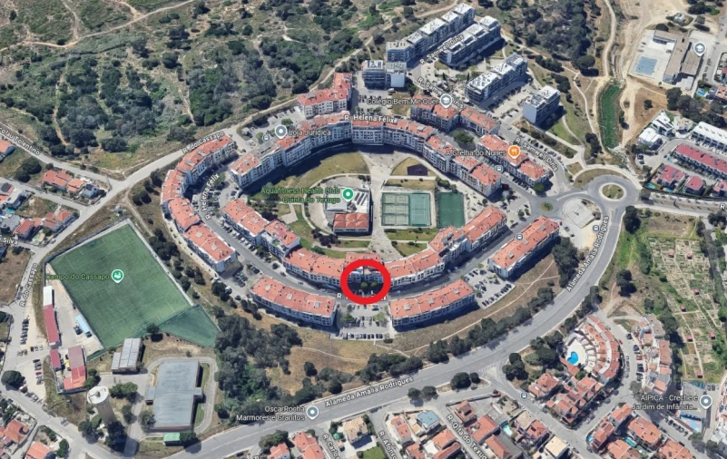 Loja para Arrendamento em Charneca de Caparica e Sobreda