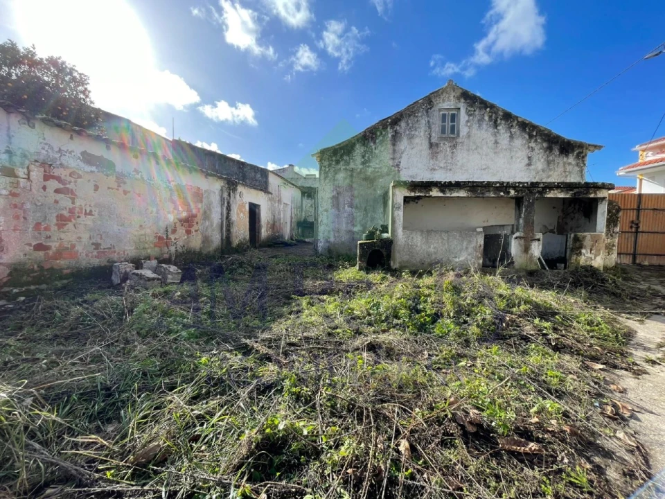Moradia para Venda em Olho Marinho Foto 6