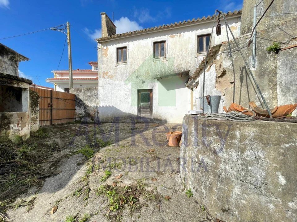 Moradia para Venda em Olho Marinho Foto 1