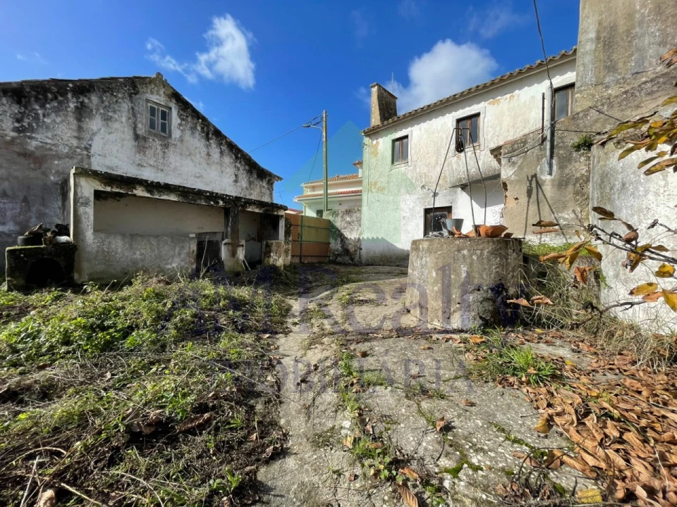 Moradia para Venda em Olho Marinho Foto 2