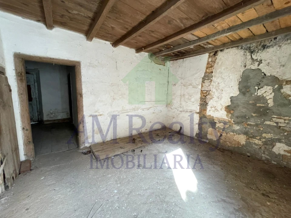 Moradia para Venda em Olho Marinho Foto 14