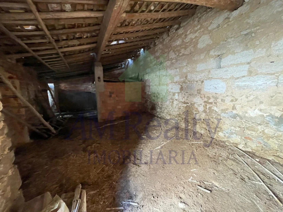 Moradia para Venda em Olho Marinho Foto 19