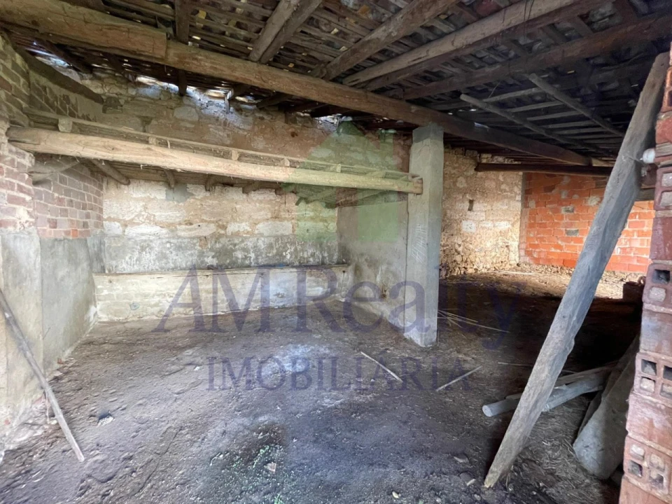 Moradia para Venda em Olho Marinho Foto 22