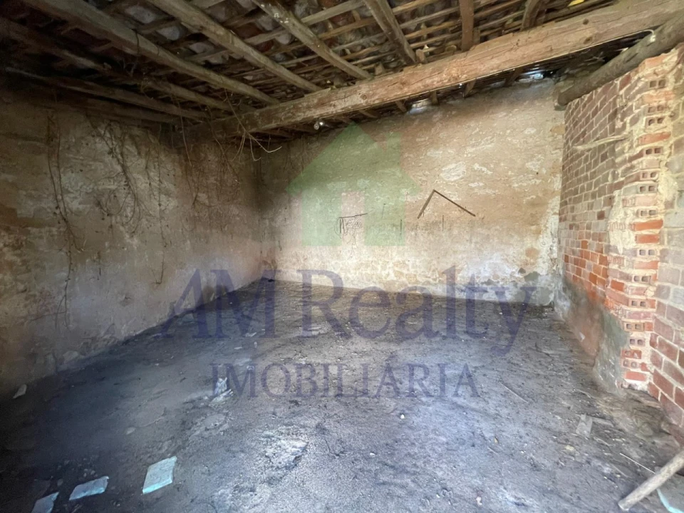 Moradia para Venda em Olho Marinho Foto 23