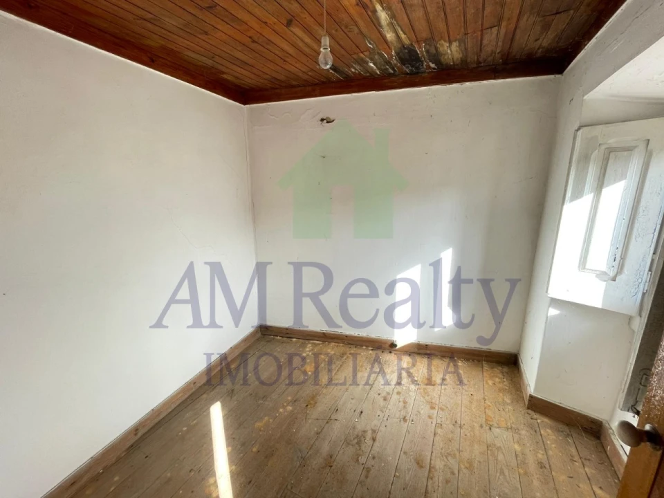 Moradia para Venda em Olho Marinho Foto 34