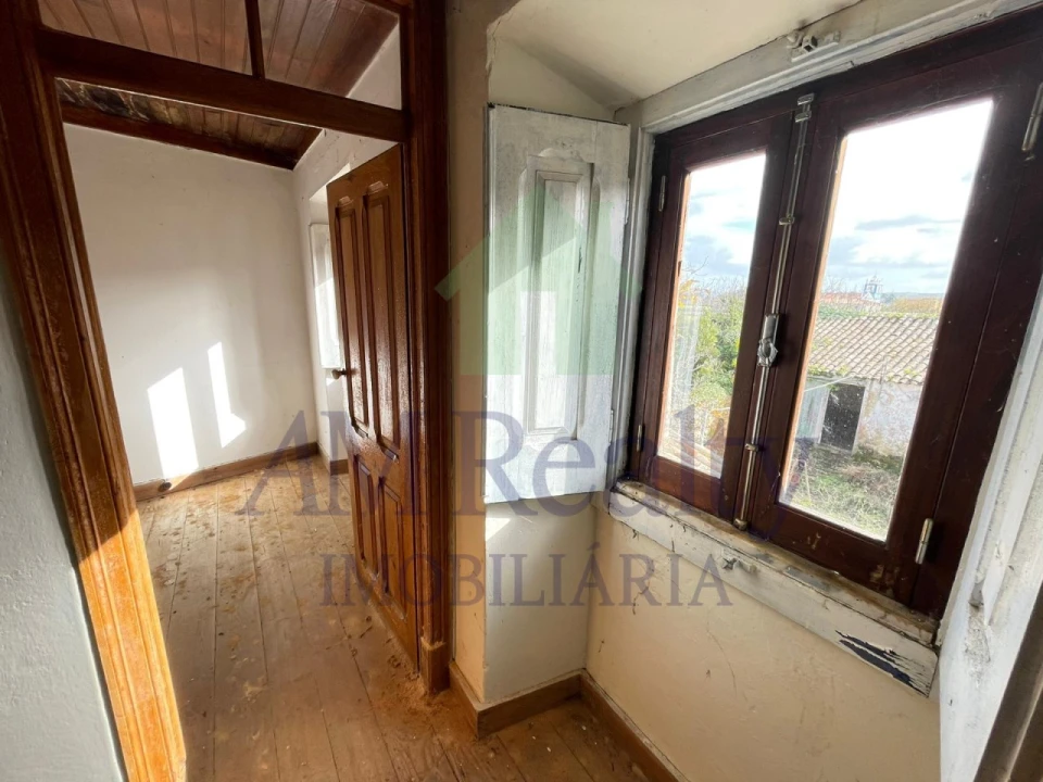 Moradia para Venda em Olho Marinho Foto 37