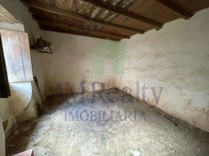 Moradia para Venda em Olho Marinho Foto 12