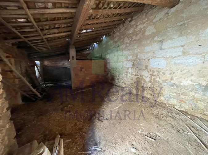 Moradia para Venda em Olho Marinho Foto 19