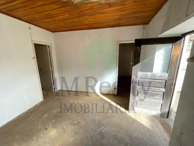 Moradia para Venda em Olho Marinho Foto 31