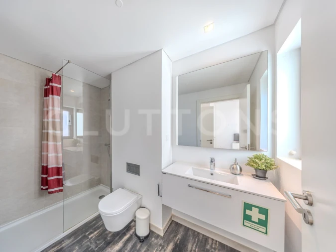 Apartamento T2 para Venda em Quarteira Foto 24