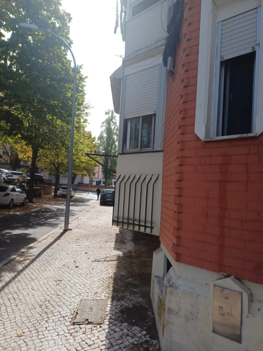 Apartamento T2 para Venda em Olivais Foto 20