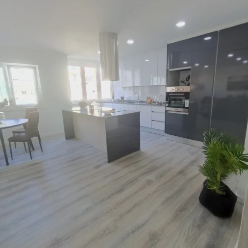 Apartamento T3 para Venda em Benfica Foto 8