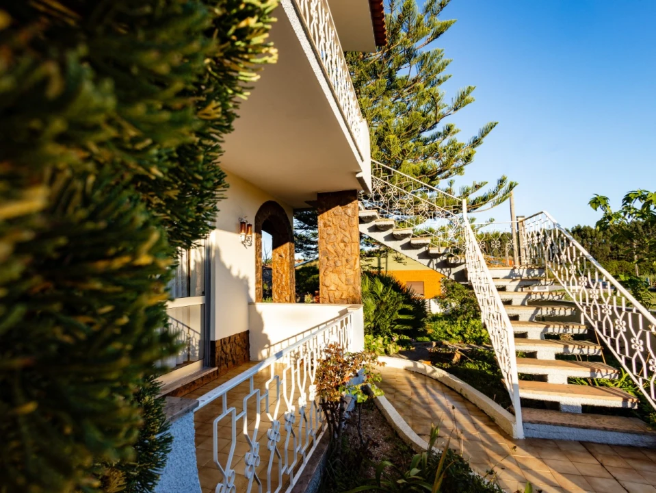 Moradia T4 para Venda em Lavos Foto 2