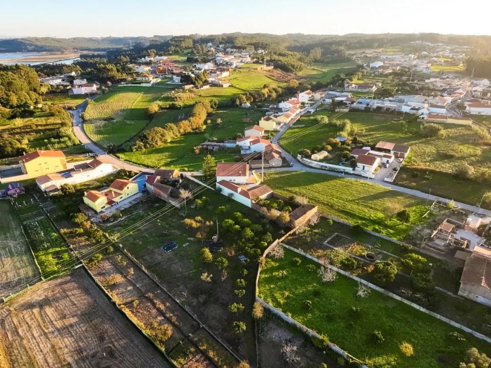 Moradia T4 para Venda em Lavos Foto 33