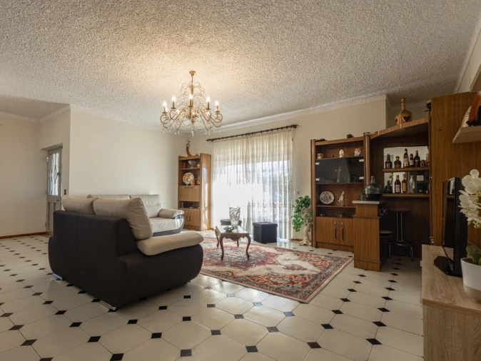 Moradia T4 para Venda em Lavos Foto 7