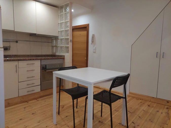 Apartamento T1 para Venda em Santa Maria Maior Foto 11