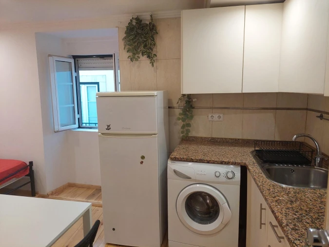 Apartamento T1 para Venda em Santa Maria Maior Foto 5