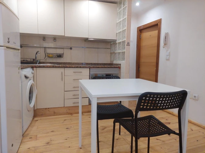 Apartamento T1 para Venda em Santa Maria Maior Foto 7