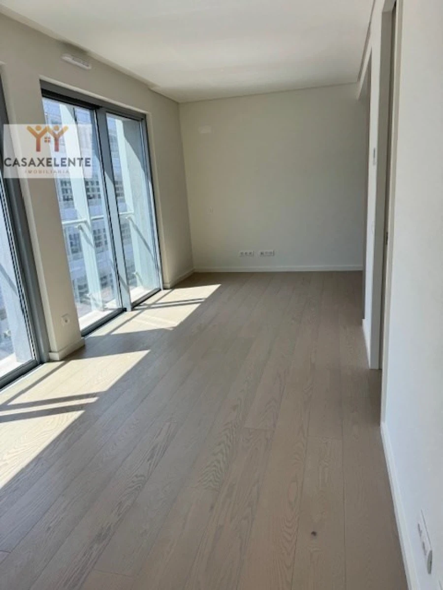 Apartamento T1 para Venda em Marvila Foto 6