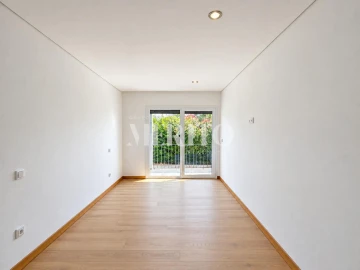 Apartamento T2 para Venda em Galegos (Santa Maria)