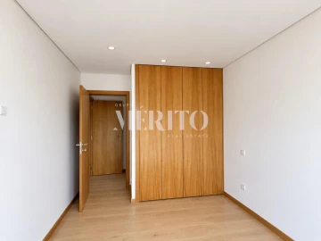 Apartamento T2 para Venda em Galegos (Santa Maria)