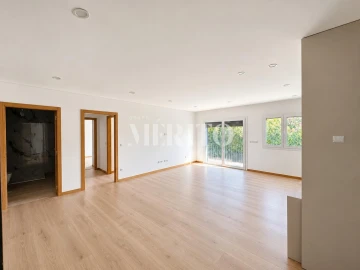 Apartamento T2 para Venda em Galegos (Santa Maria)