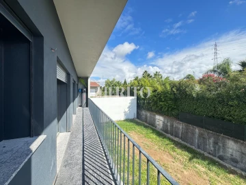 Apartamento T2 para Venda em Galegos (Santa Maria)
