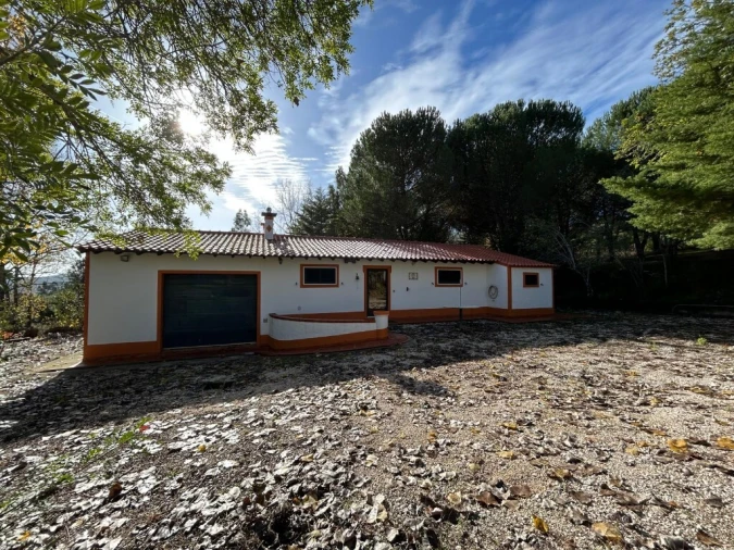 Moradia T2 para Venda em São Pedro de Tomar Foto 2