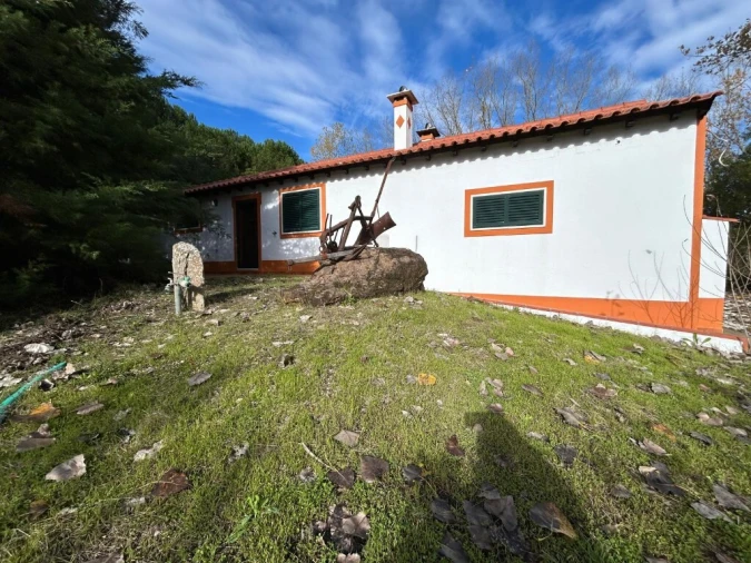 Moradia T2 para Venda em São Pedro de Tomar Foto 4