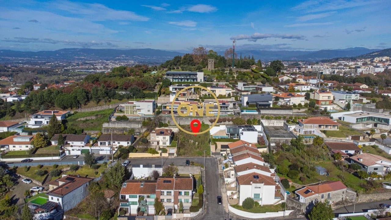 Terreno para Venda em Braga (Maximinos, Sé e Cividade) Foto 5