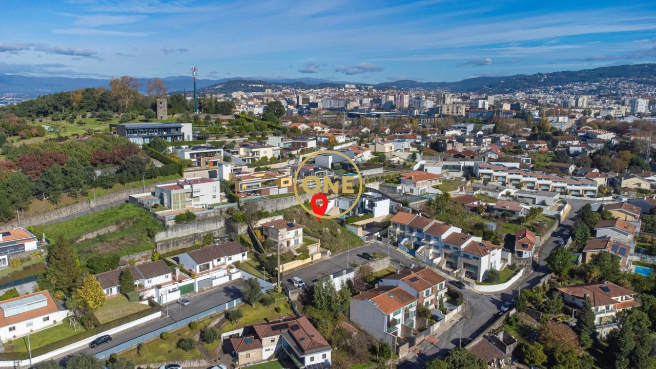 Terreno para Venda em Braga (Maximinos, Sé e Cividade) Foto 15