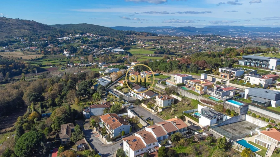 Terreno para Venda em Braga (Maximinos, Sé e Cividade) Foto 18