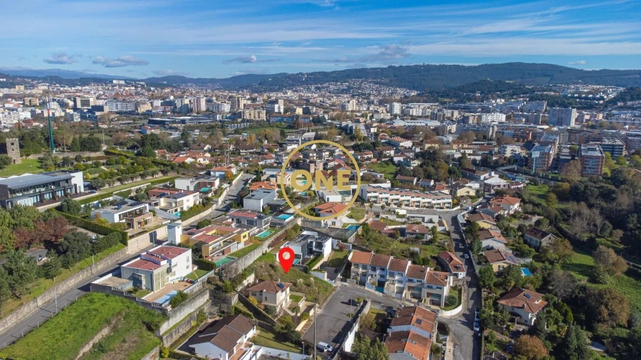 Terreno para Venda em Braga (Maximinos, Sé e Cividade) Foto 4