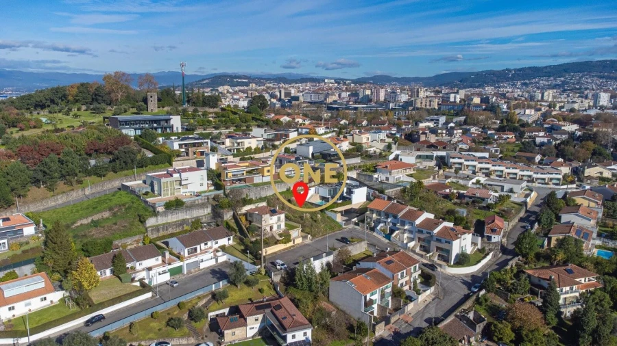 Terreno para Venda em Braga (Maximinos, Sé e Cividade) Foto 3