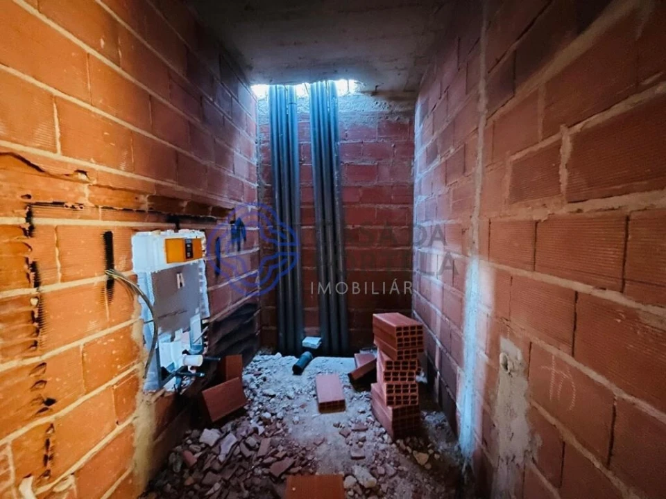 Apartamento T1 para Venda em Corroios Foto 8