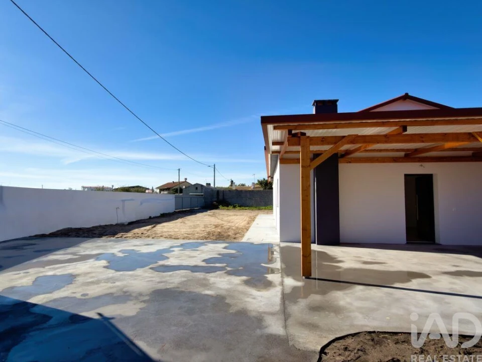 Moradia T3 para Venda em Marinha Grande Foto 10