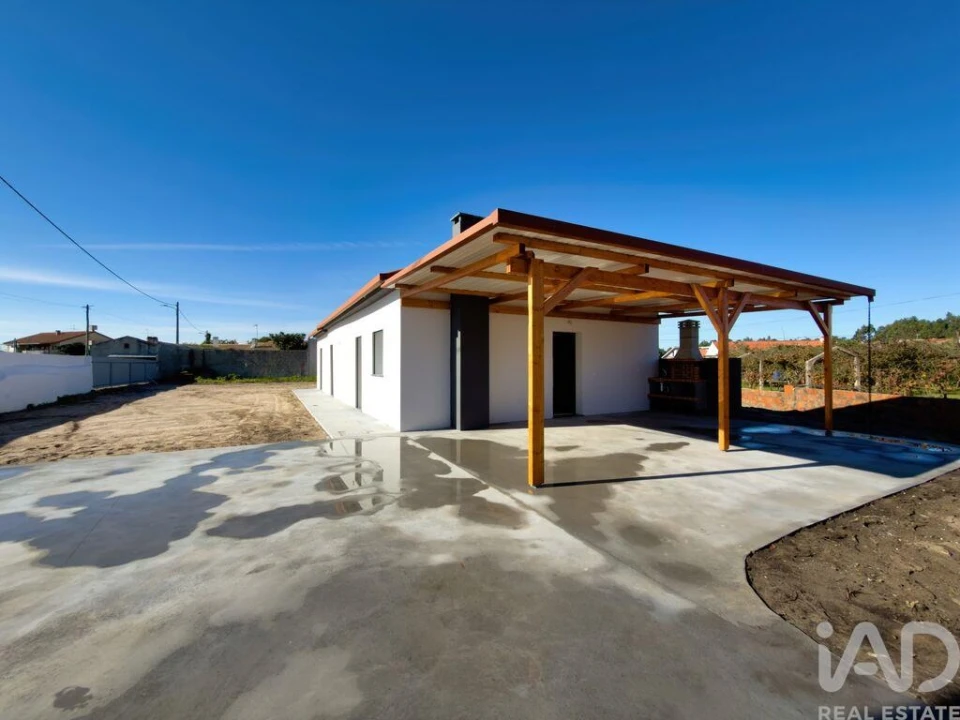 Moradia T3 para Venda em Marinha Grande Foto 8