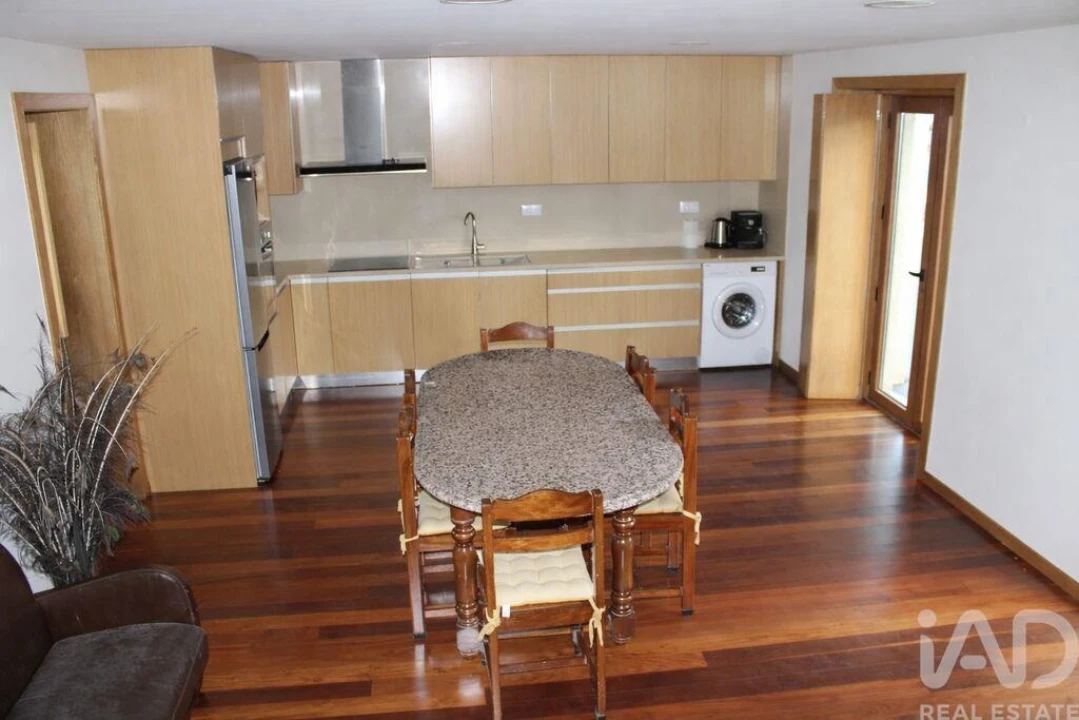 Moradia T6 para Venda em Gondifelos, Cavalões e Outiz Foto 15