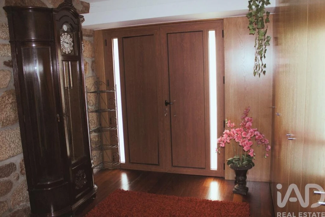 Moradia T6 para Venda em Gondifelos, Cavalões e Outiz Foto 7