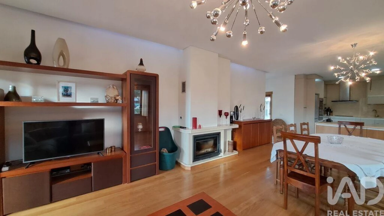 Moradia T6 para Venda em Gondifelos, Cavalões e Outiz Foto 10