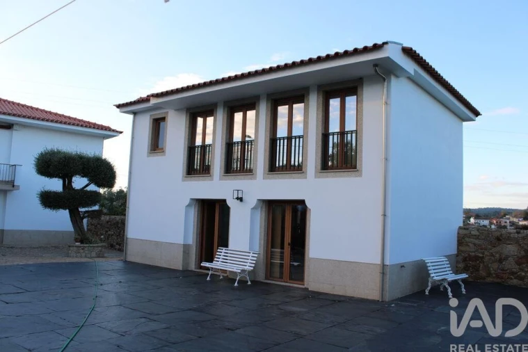 Moradia T6 para Venda em Gondifelos, Cavalões e Outiz Foto 4